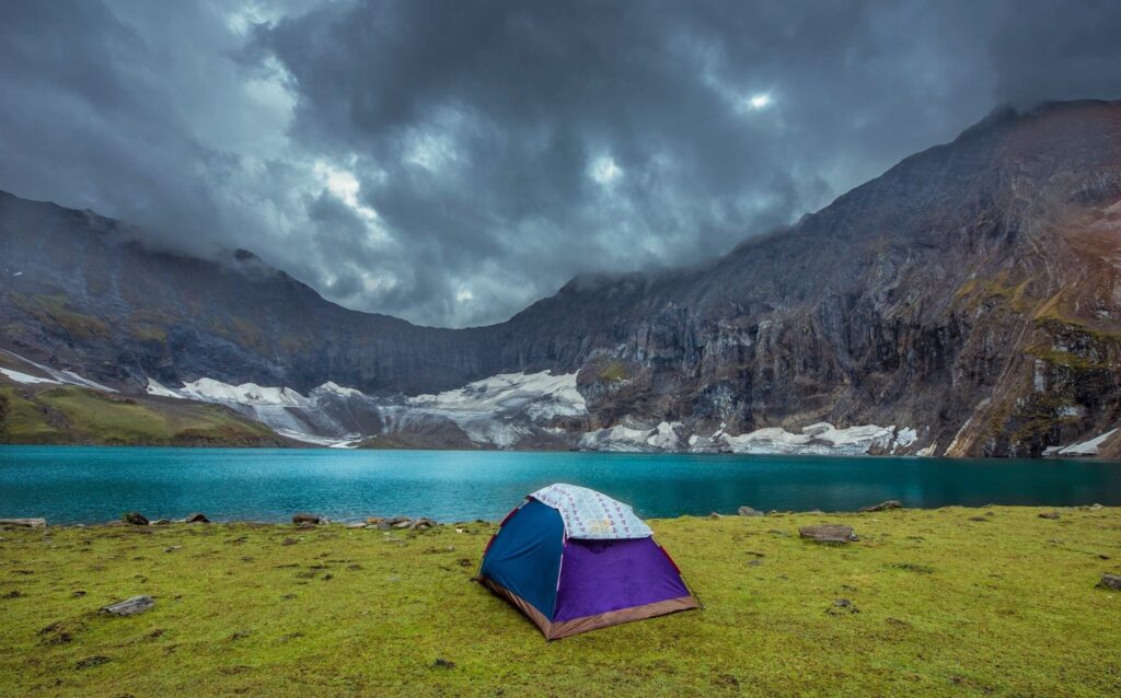 Camping in Ratti Gali